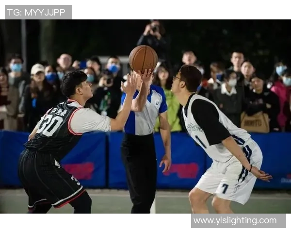 重庆篮球队的崛起与挑战:聚焦球队力量与未来发展之路 重庆篮球队的崛起与挑战:聚焦球队力量与未来发展之路